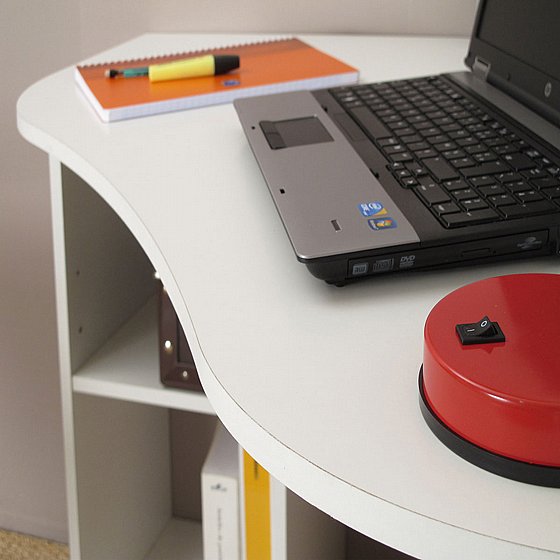 CORNER DESK ����� ����� ����� �� ��� ������