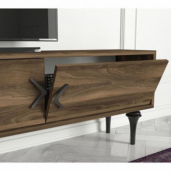 ����� �������� 1.8 ��� GEVA DESIGN ���: RITA �� ���� �����